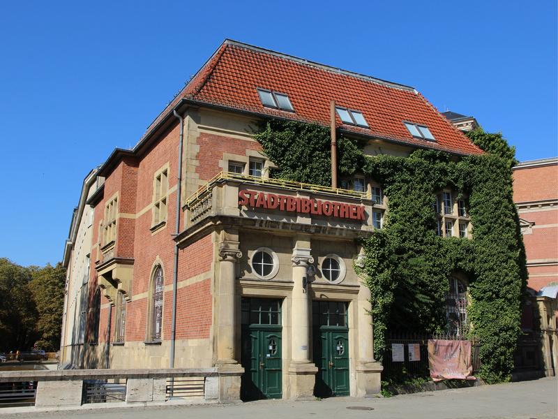 23 Spandau Bibliothek c Wunderlich Stadtentwicklung Berlin GmbH 23 Spandau Bibliothek c Wunderlich Stadtentwicklung Berlin GmbH