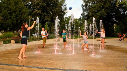 Pirna: Friedenspark Pirna - Wasserspiele 
