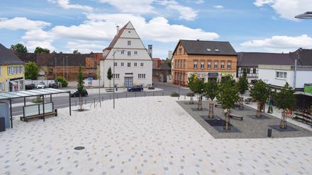Mutterstadt: Neugestaltung Vorplatz "Neue Pforte" in Mutterstadt