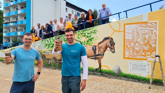 Velten: Eröffnung des Kunstwerks am Parkdeck