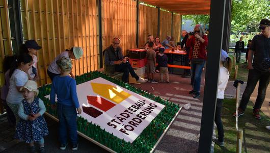 Neumarkt i.d.OPf.: Die Städtebauförderung fängt bereits mit dem kleinsten Steinchen an und verbindet Jung und Alt