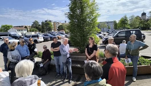 Schwabmünchen: Mobiles Grün am Festplatz