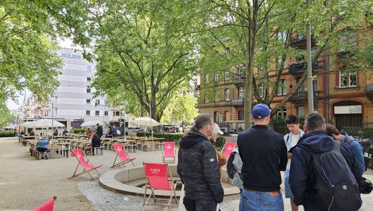 Wiesbaden: Sedanplatz verbindet - Wo Wasser, Grün und Genuss zusammenfinden