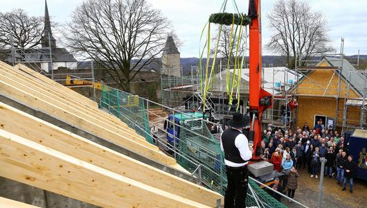 Hennef (Sieg): Richtfest für das Kultur- und Heimathaus Stadt Blankenberg
