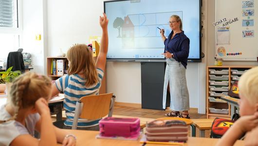 Oelsnitz/Vogtl.: Sanierung und Erweiterung Grundschule "Am Stadion" einschließlich Turnhalle